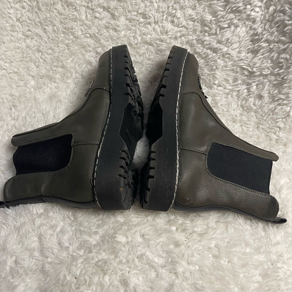 Sincerely Jules Pull On Boots dark gray Faux leather fabric patchwork SZ10 - Picture 7 of 10